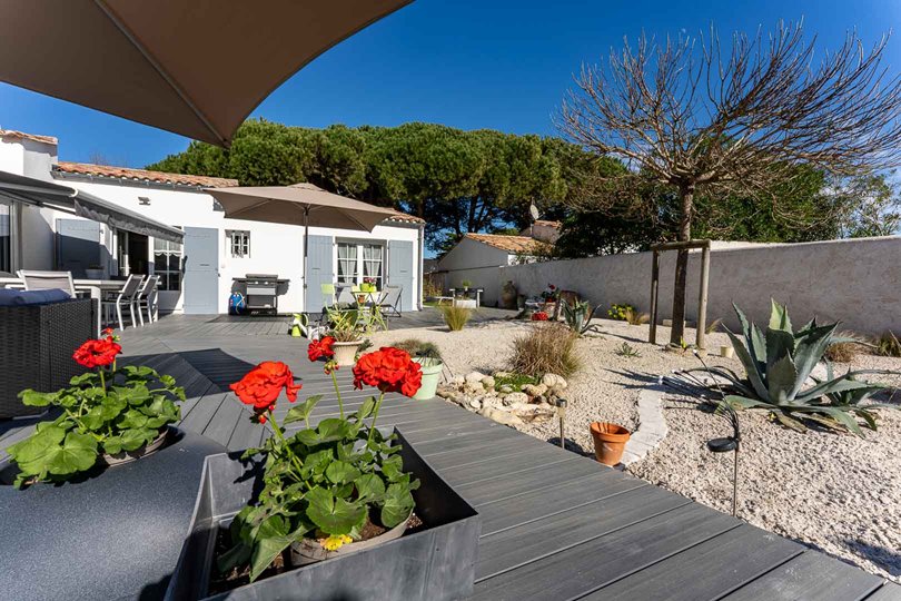 Photo 10: An accomodation located in Le Bois-Plage-en-R&eacute; on ile de R&eacute;.