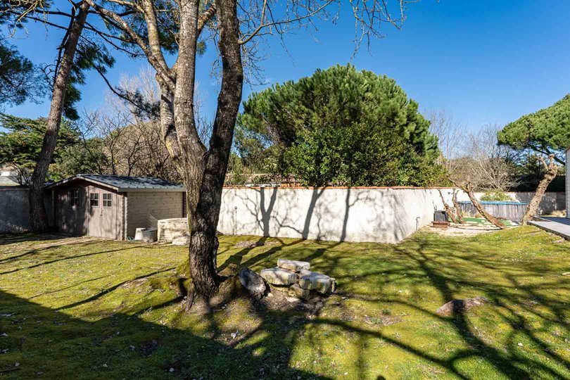 Photo 26: An accomodation located in Le Bois-Plage-en-R&eacute; on ile de R&eacute;.