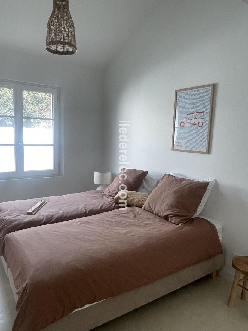 Photo 11: An accomodation located in La Couarde-sur-mer on ile de R&eacute;.