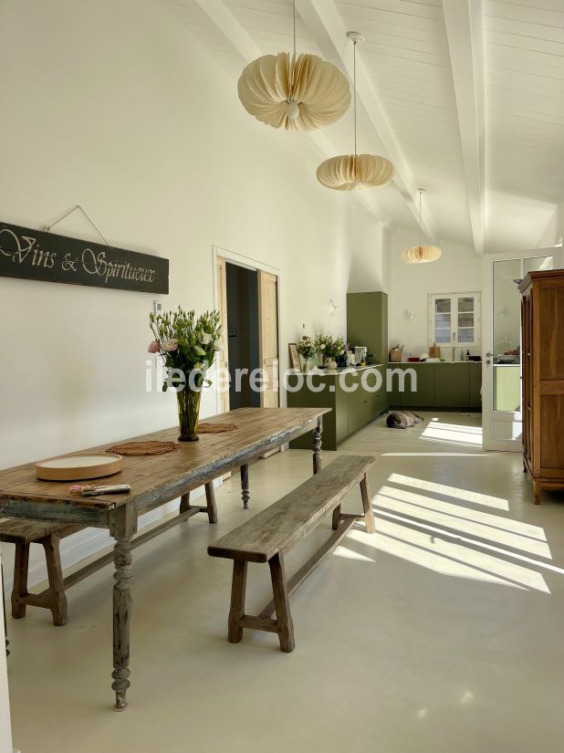 Photo 7: An accomodation located in La Couarde-sur-mer on ile de R&eacute;.