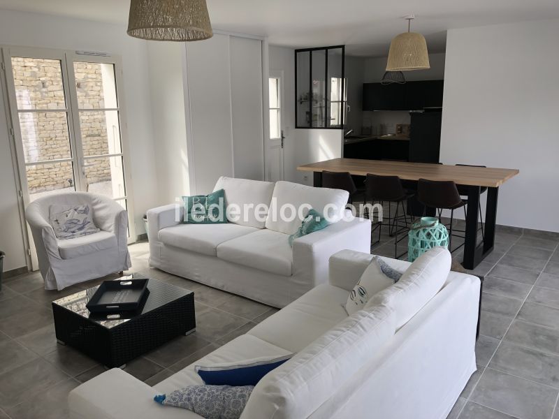 Photo 5: An accomodation located in Le Bois-Plage-en-R&eacute; on ile de R&eacute;.