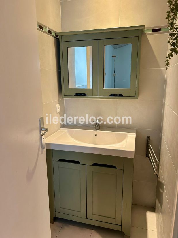 Photo 24: An accomodation located in La Couarde-sur-mer on ile de R&eacute;.