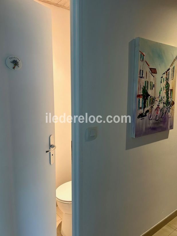 Photo 36: An accomodation located in La Couarde-sur-mer on ile de R&eacute;.