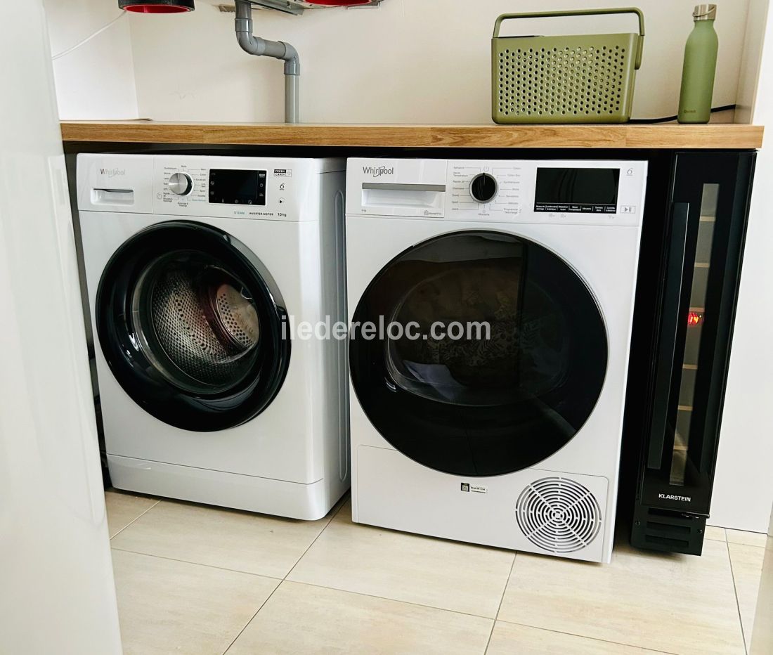 Photo 16: An accomodation located in La Couarde-sur-mer on ile de R&eacute;.