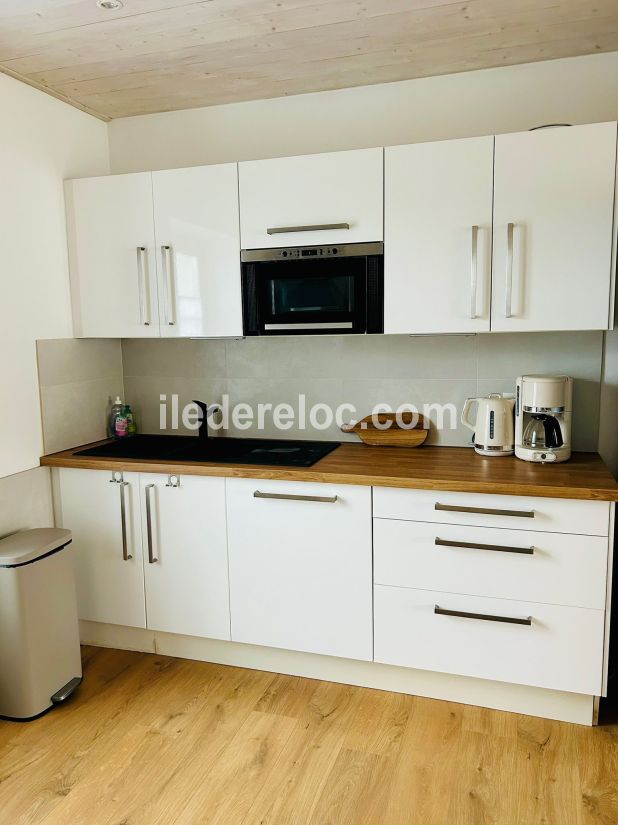 Photo 15: An accomodation located in La Couarde-sur-mer on ile de R&eacute;.