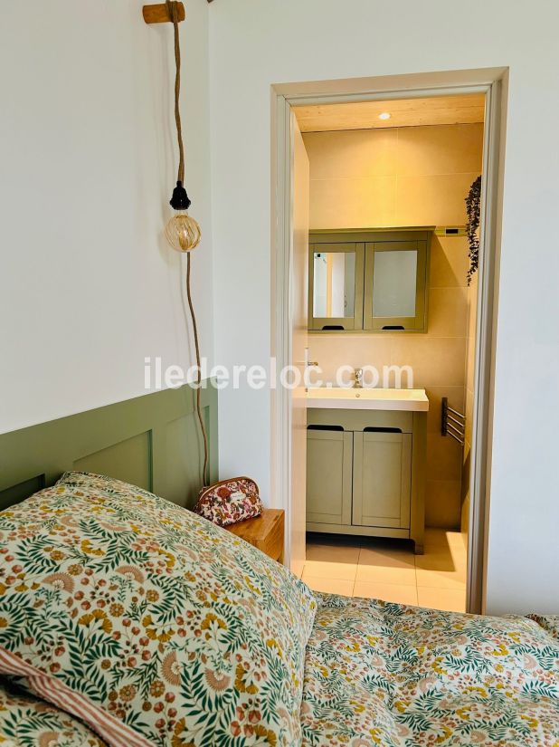 Photo 22: An accomodation located in La Couarde-sur-mer on ile de R&eacute;.