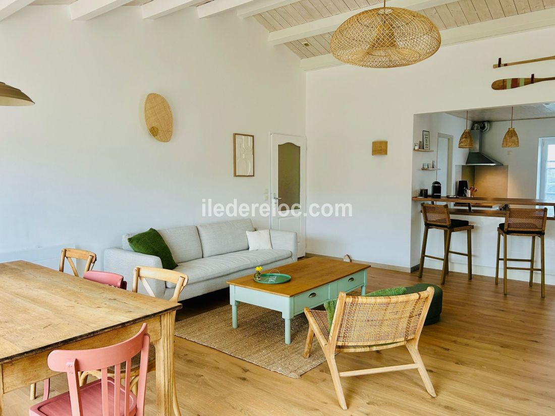 Photo 8: An accomodation located in La Couarde-sur-mer on ile de R&eacute;.