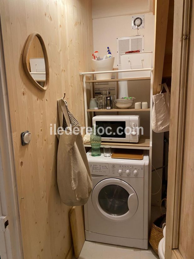 Photo 10: An accomodation located in Ars en R&eacute; on ile de R&eacute;.