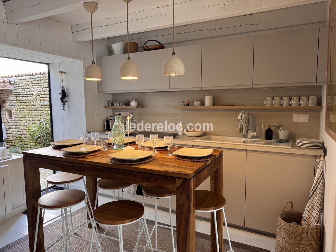 Photo 5: An accomodation located in Ars en R&eacute; on ile de R&eacute;.