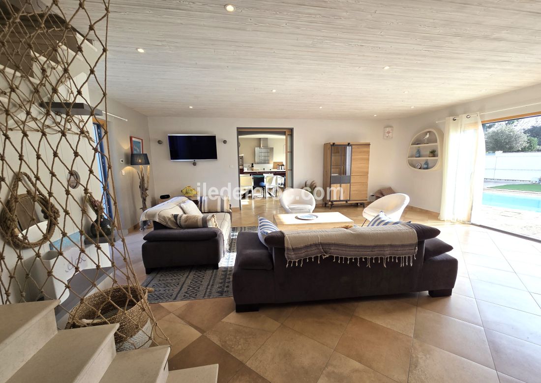 Photo 9: An accomodation located in La Couarde-sur-mer on ile de R&eacute;.