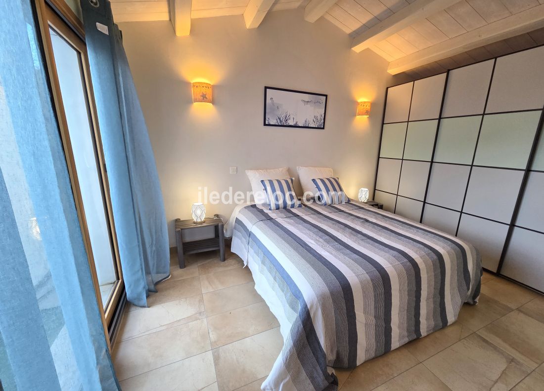 Photo 26: An accomodation located in La Couarde-sur-mer on ile de R&eacute;.