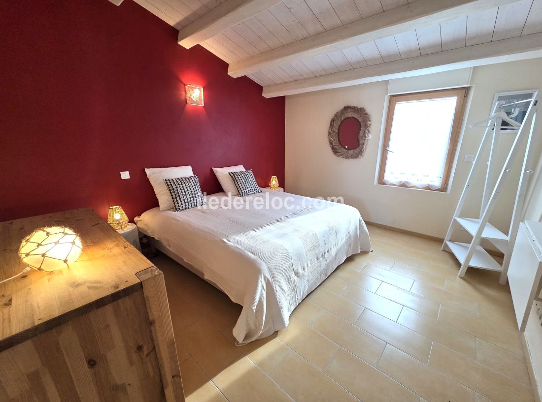 Photo 32: An accomodation located in La Couarde-sur-mer on ile de R&eacute;.