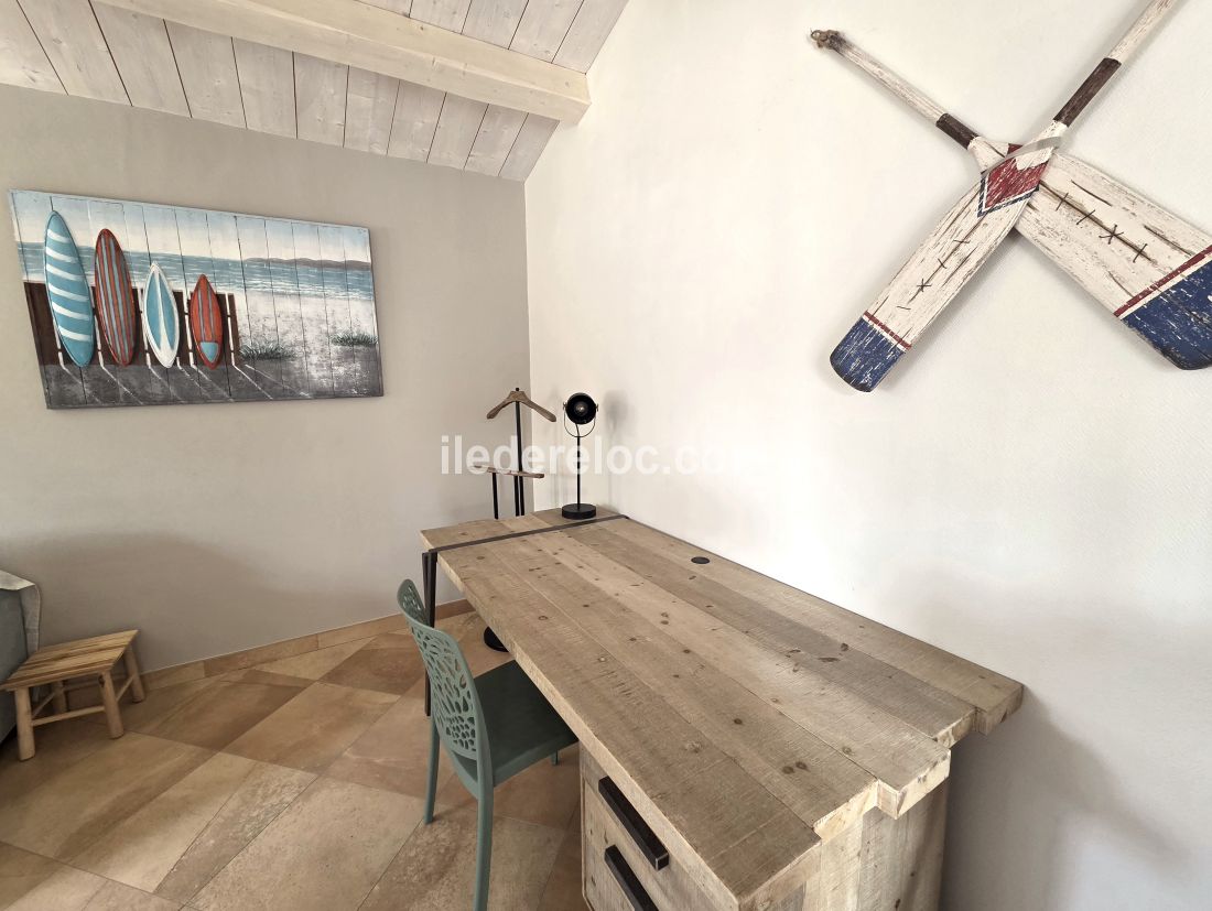 Photo 24: An accomodation located in La Couarde-sur-mer on ile de R&eacute;.