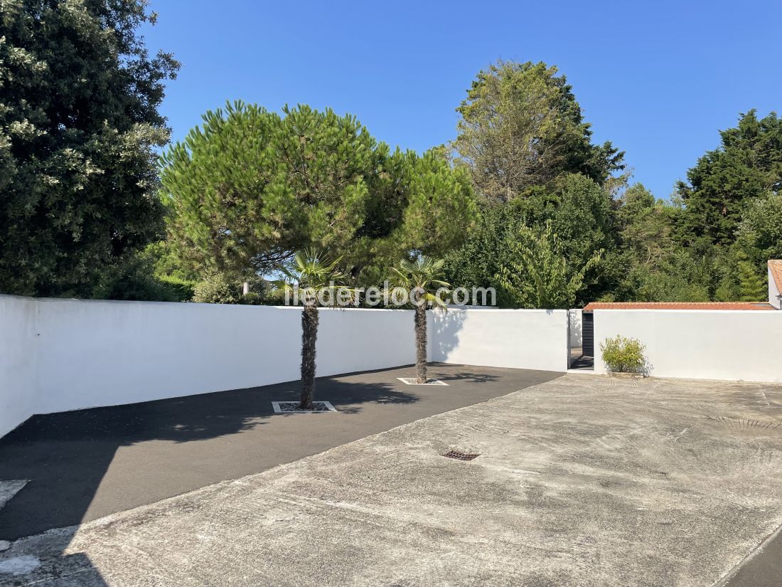 Photo 41: An accomodation located in La Couarde-sur-mer on ile de R&eacute;.