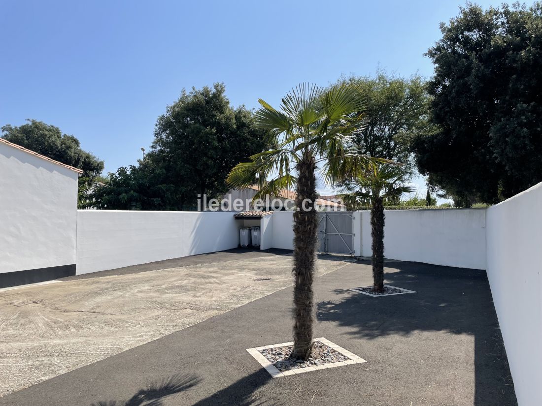 Photo 40: An accomodation located in La Couarde-sur-mer on ile de R&eacute;.