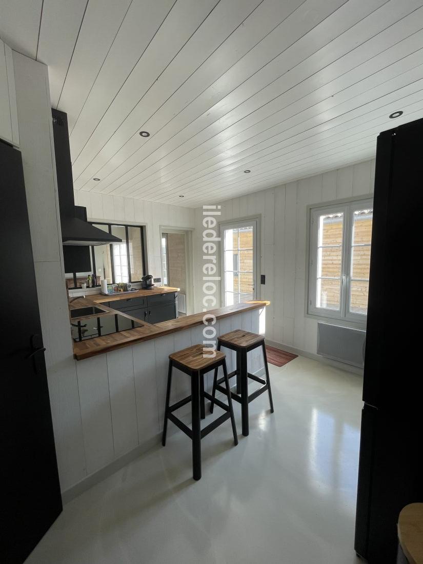 Photo 8: An accomodation located in La Couarde-sur-mer on ile de R&eacute;.