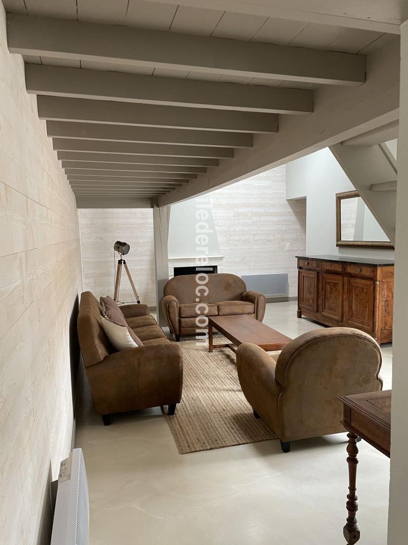 Photo 19: An accomodation located in La Couarde-sur-mer on ile de R&eacute;.