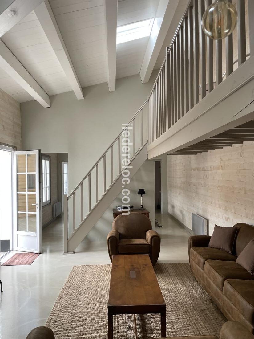 Photo 18: An accomodation located in La Couarde-sur-mer on ile de R&eacute;.