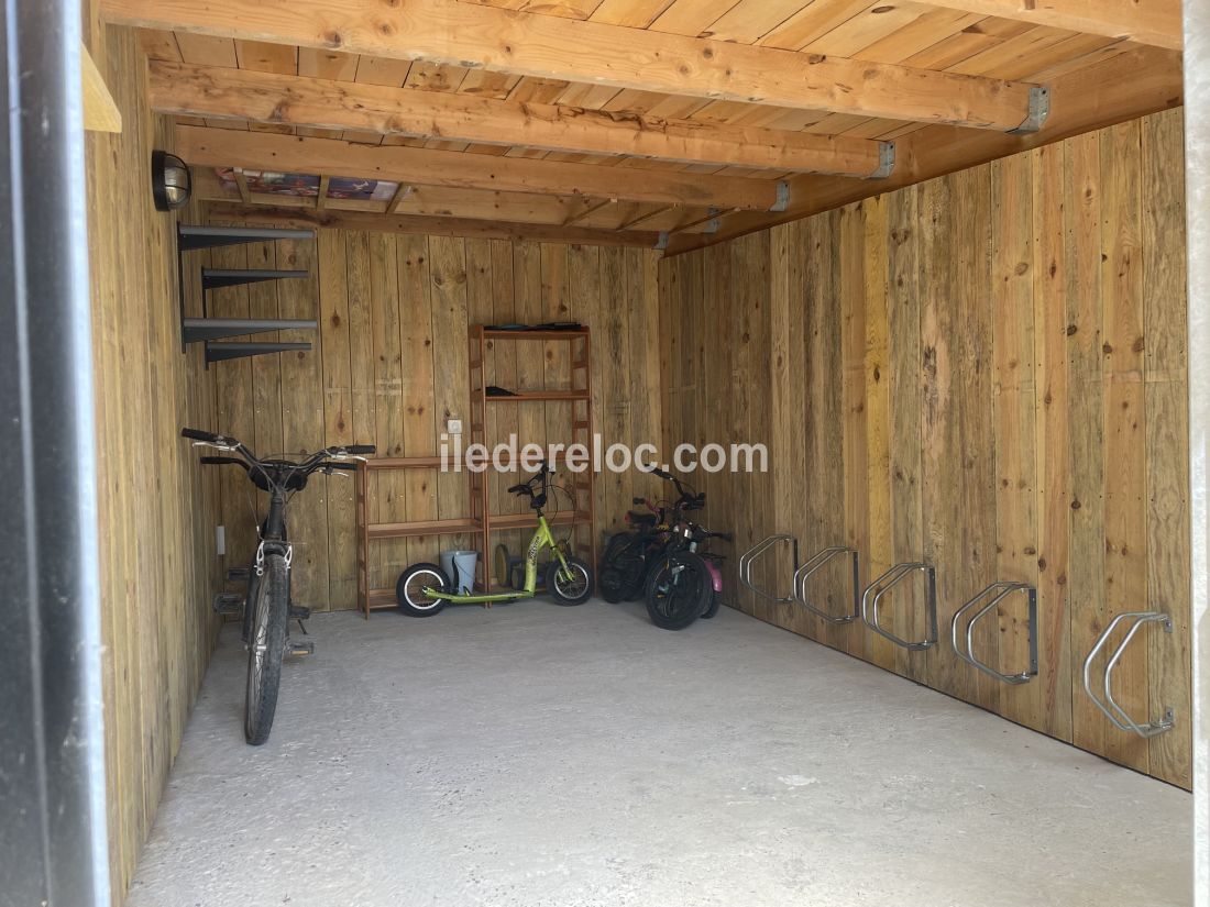 Photo 43: An accomodation located in La Couarde-sur-mer on ile de R&eacute;.