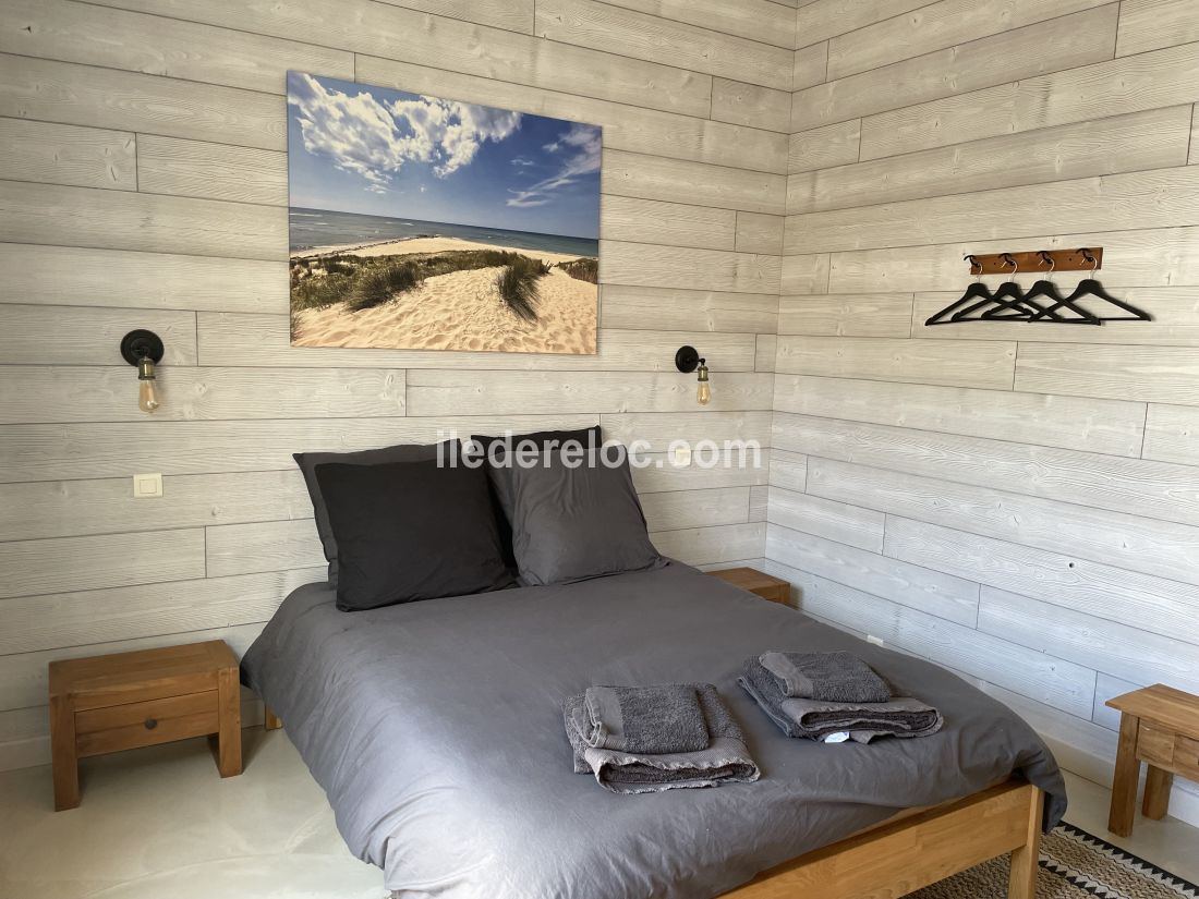 Photo 20: An accomodation located in La Couarde-sur-mer on ile de R&eacute;.
