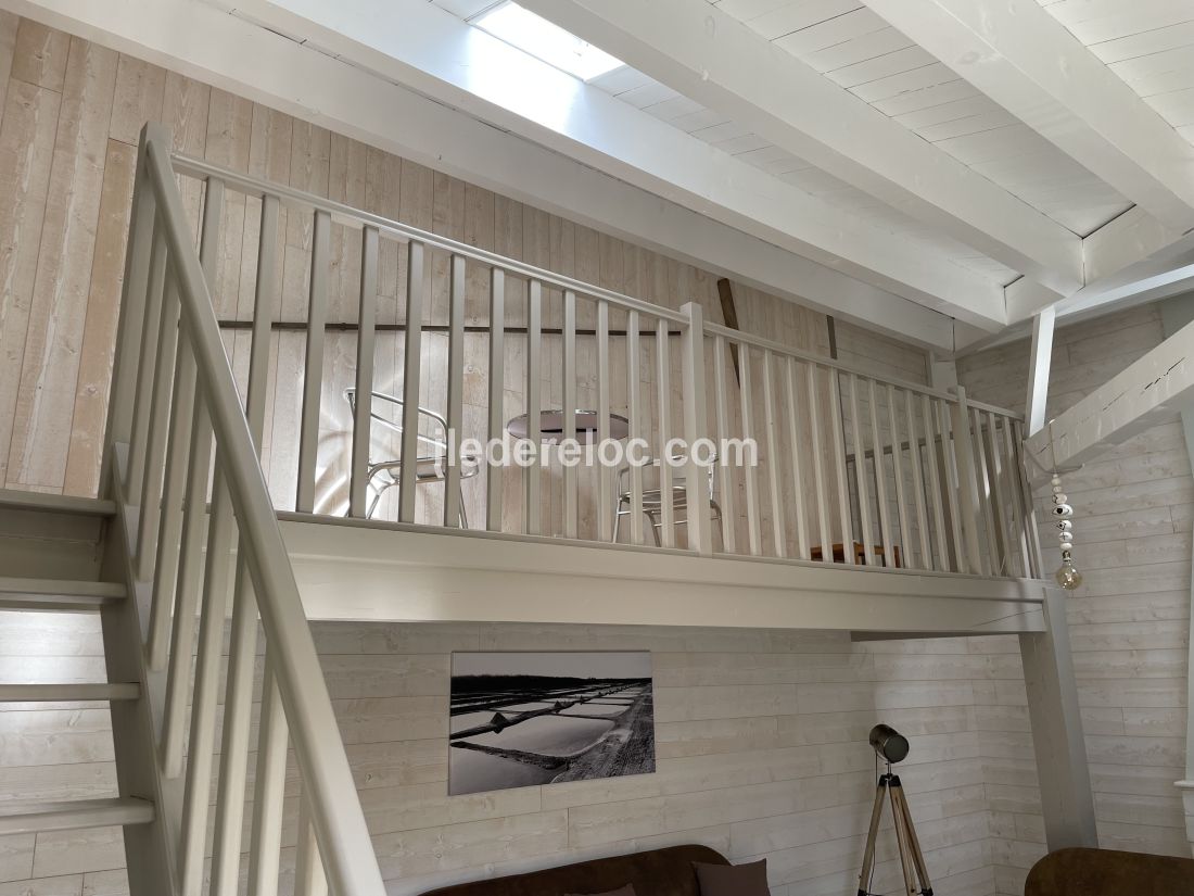 Photo 15: An accomodation located in La Couarde-sur-mer on ile de R&eacute;.