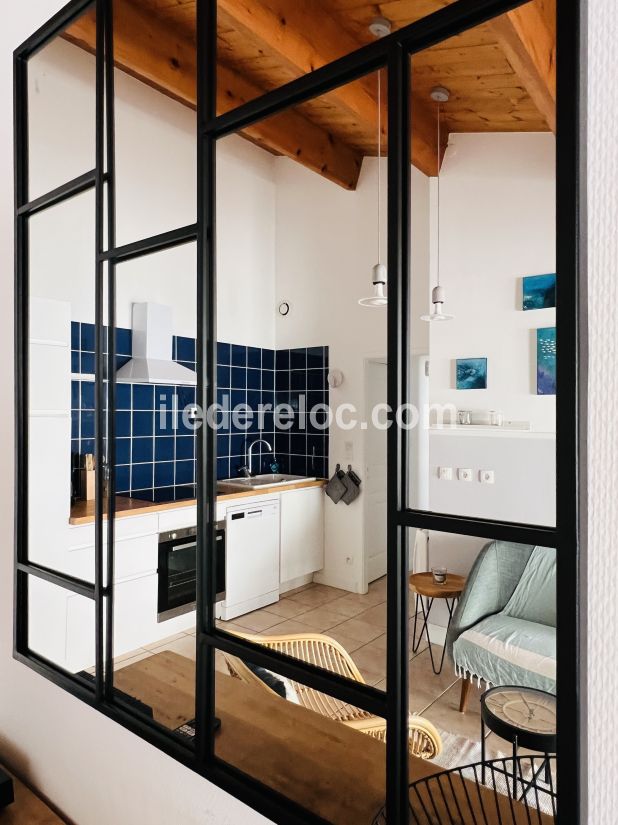 Photo 11: An accomodation located in Saint-Martin-de-R&eacute; on ile de R&eacute;.