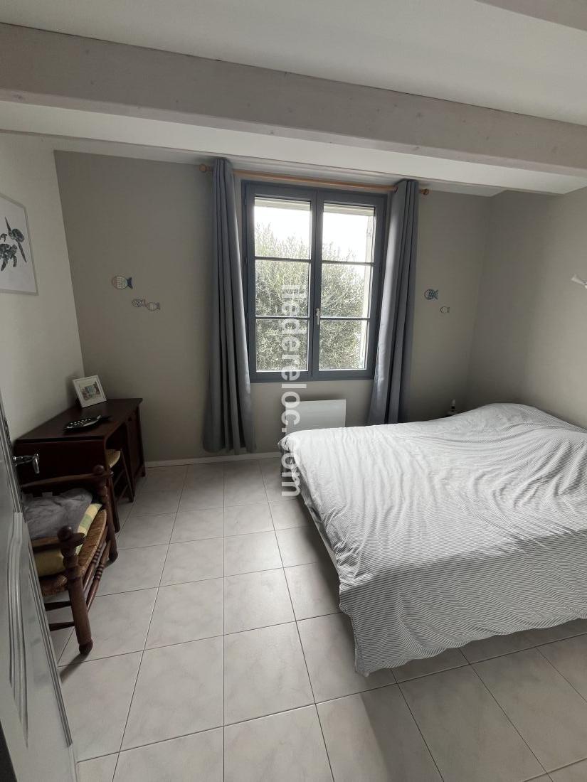 Photo 4: An accomodation located in La Couarde-sur-mer on ile de R&eacute;.