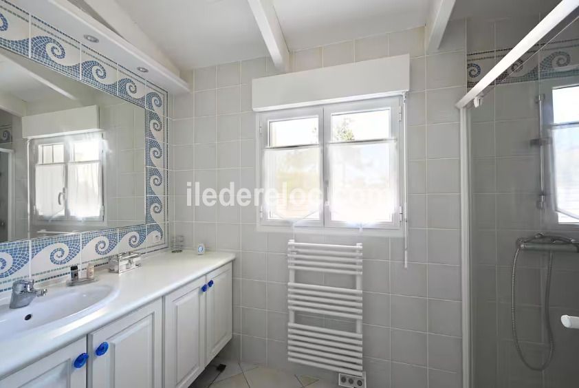 Photo 25: An accomodation located in Saint-Martin-de-R&eacute; on ile de R&eacute;.