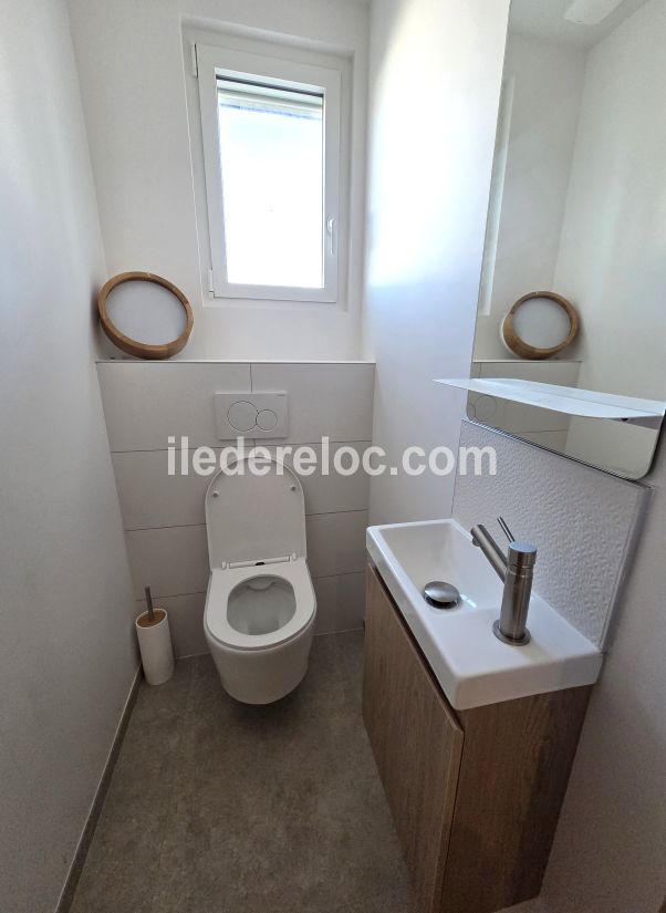 Photo 15: An accomodation located in La Couarde-sur-mer on ile de R&eacute;.