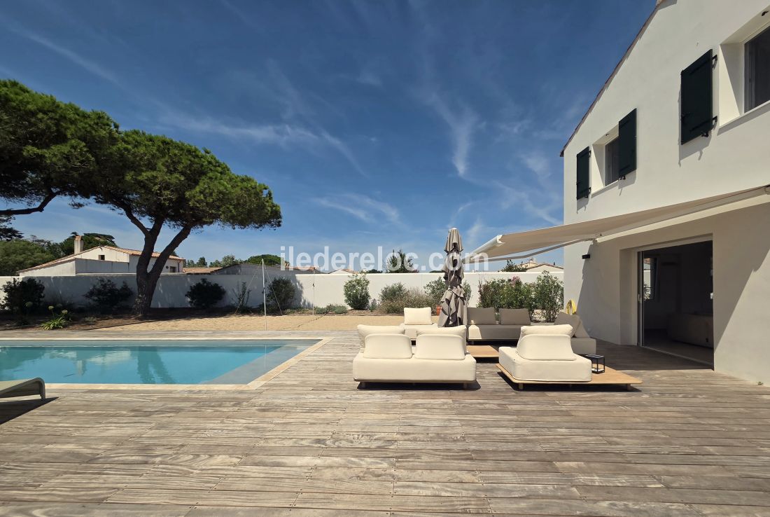 Photo 9: An accomodation located in La Couarde-sur-mer on ile de R&eacute;.