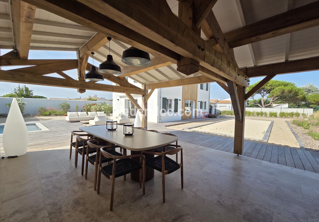 Photo 18: An accomodation located in La Couarde-sur-mer on ile de R&eacute;.