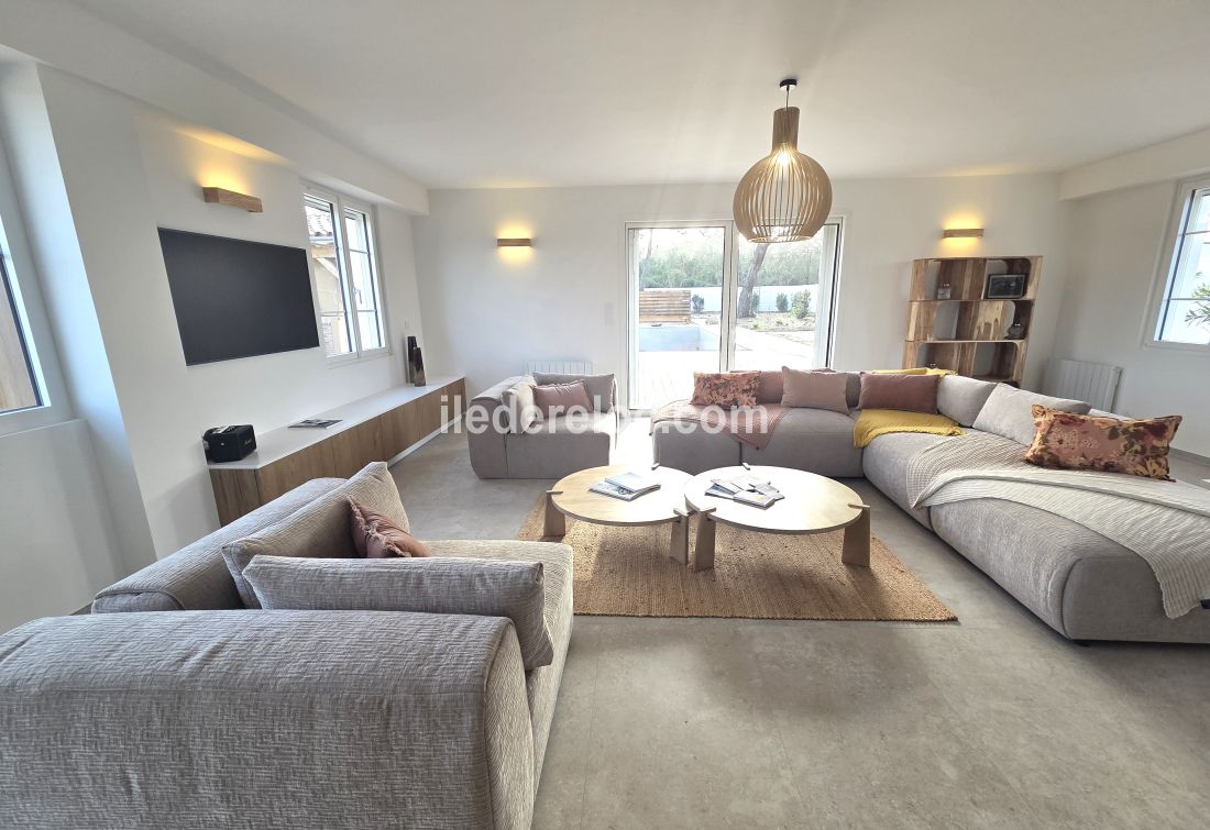 Photo 21: An accomodation located in La Couarde-sur-mer on ile de R&eacute;.