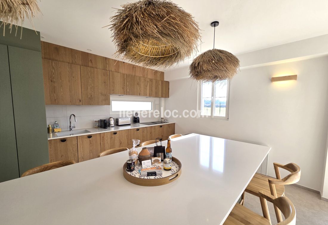 Photo 26: An accomodation located in La Couarde-sur-mer on ile de R&eacute;.