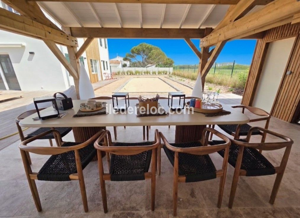 Photo 10: An accomodation located in La Couarde-sur-mer on ile de R&eacute;.