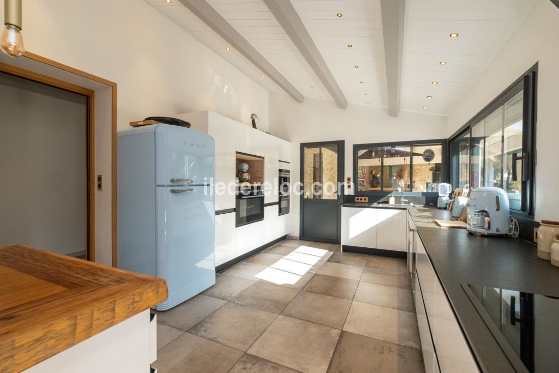 Photo 7: An accomodation located in Sainte-Marie-de-R&eacute; on ile de R&eacute;.