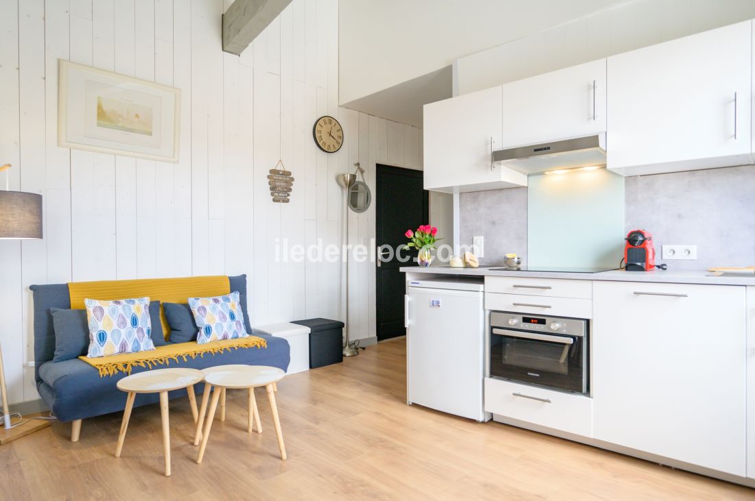 Photo 30: An accomodation located in Saint-Martin-de-R&eacute; on ile de R&eacute;.