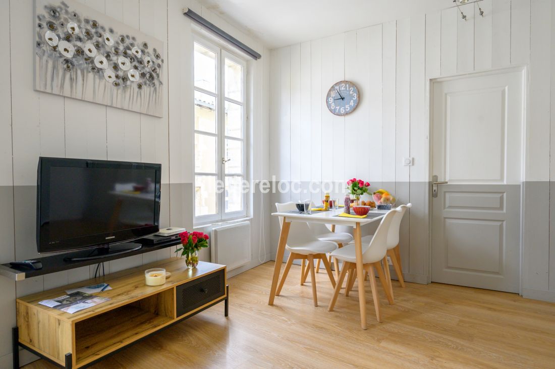 Photo 41: An accomodation located in Saint-Martin-de-R&eacute; on ile de R&eacute;.