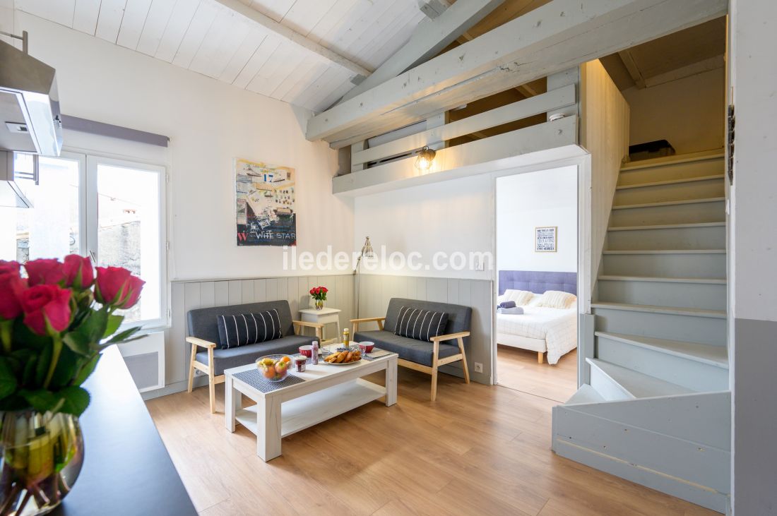 Photo 60: An accomodation located in Saint-Martin-de-R&eacute; on ile de R&eacute;.