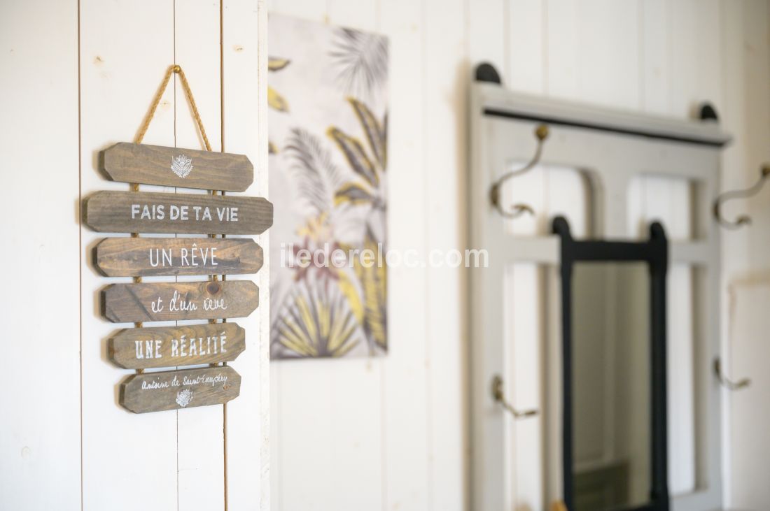 Photo 68: An accomodation located in Saint-Martin-de-R&eacute; on ile de R&eacute;.