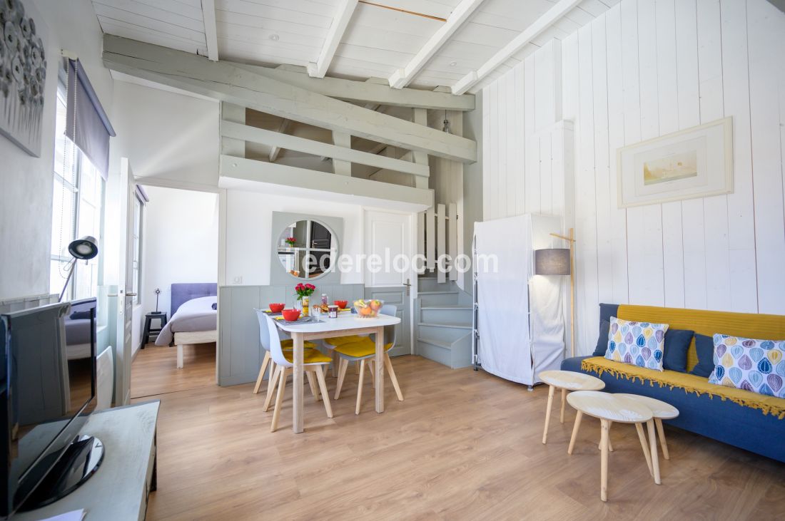 Photo 31: An accomodation located in Saint-Martin-de-R&eacute; on ile de R&eacute;.