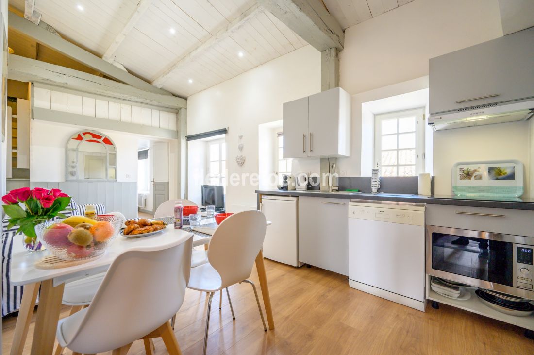 Photo 54: An accomodation located in Saint-Martin-de-R&eacute; on ile de R&eacute;.