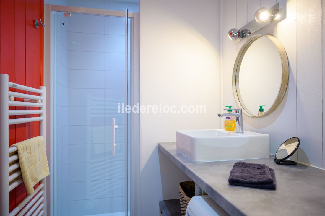 Photo 49: An accomodation located in Saint-Martin-de-R&eacute; on ile de R&eacute;.