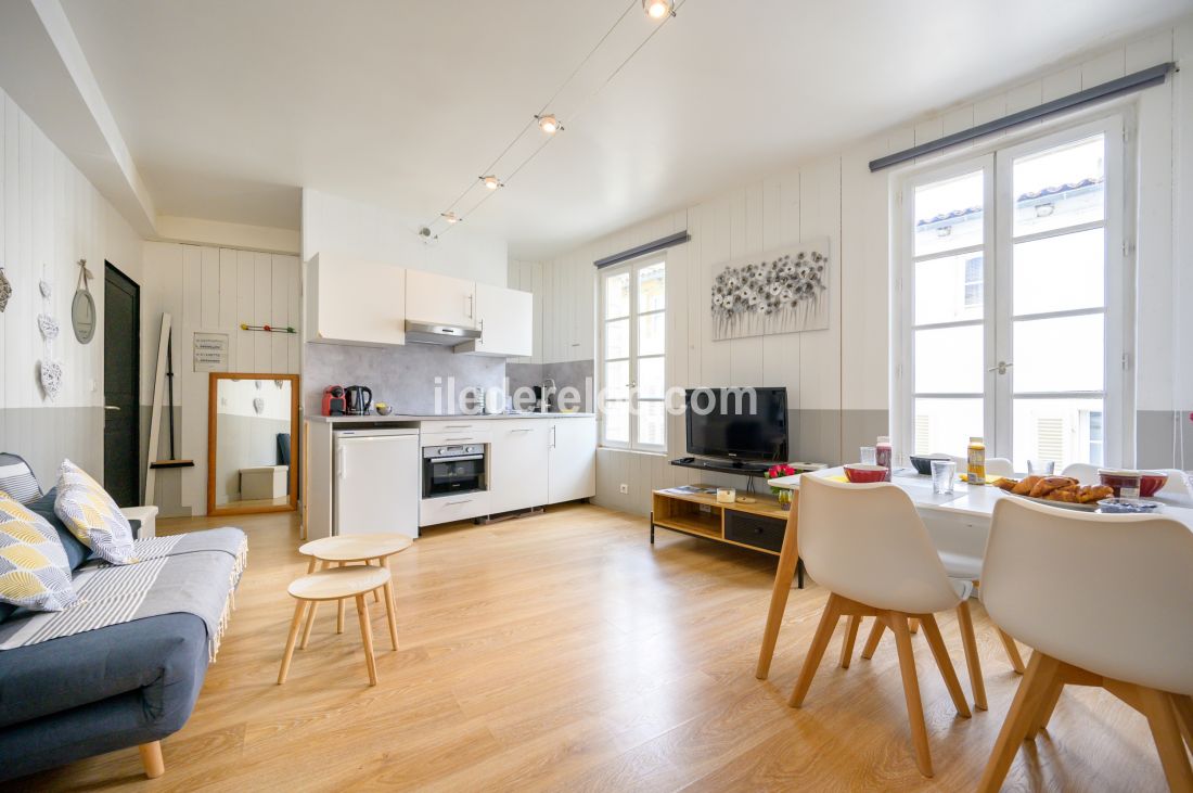 Photo 44: An accomodation located in Saint-Martin-de-R&eacute; on ile de R&eacute;.