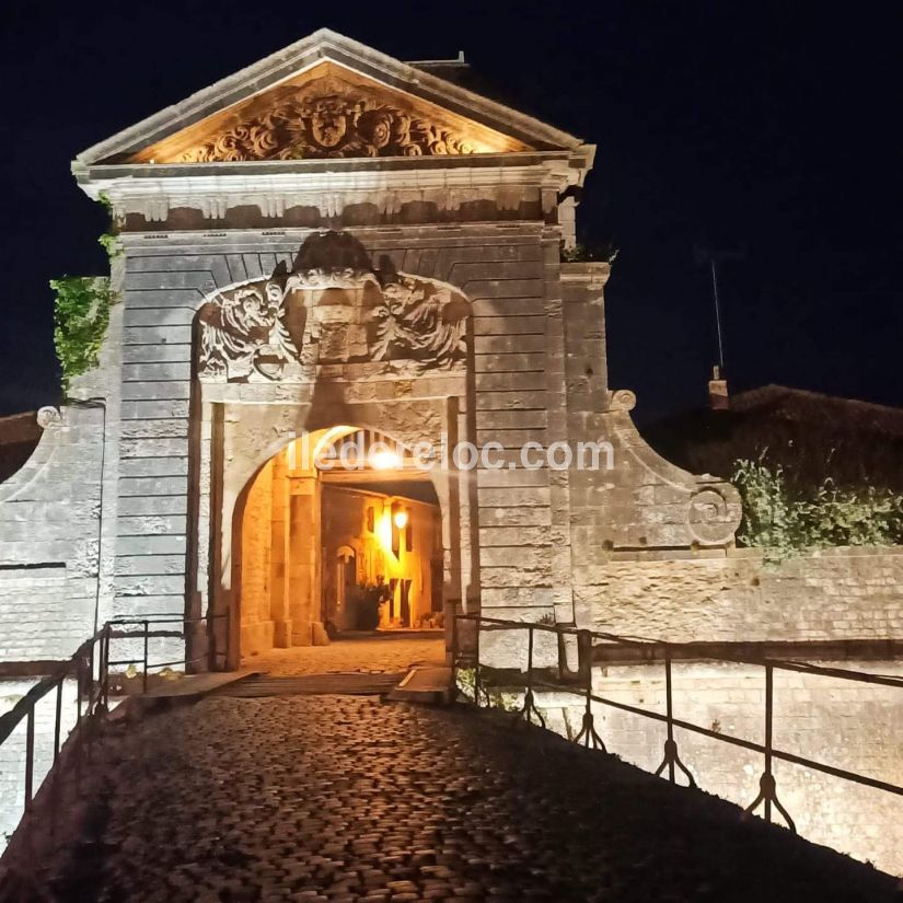 Photo 79: An accomodation located in Saint-Martin-de-R&eacute; on ile de R&eacute;.