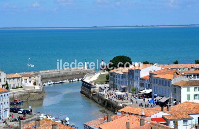 Photo 74: An accomodation located in Saint-Martin-de-R&eacute; on ile de R&eacute;.