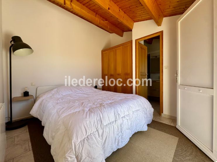 Photo 8: An accomodation located in Sainte-Marie-de-R&eacute; on ile de R&eacute;.