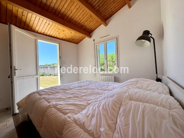 Photo 10: An accomodation located in Sainte-Marie-de-R&eacute; on ile de R&eacute;.