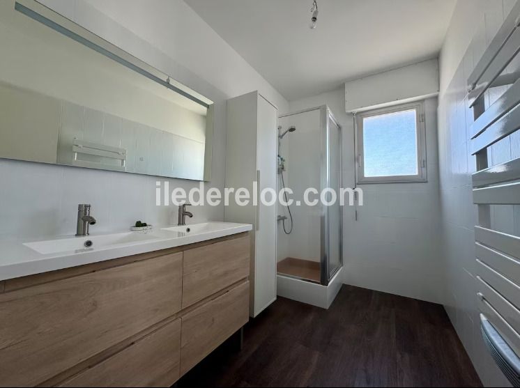 Photo 12: An accomodation located in Sainte-Marie-de-R&eacute; on ile de R&eacute;.