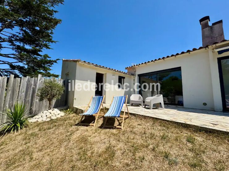 Photo 20: An accomodation located in Sainte-Marie-de-R&eacute; on ile de R&eacute;.