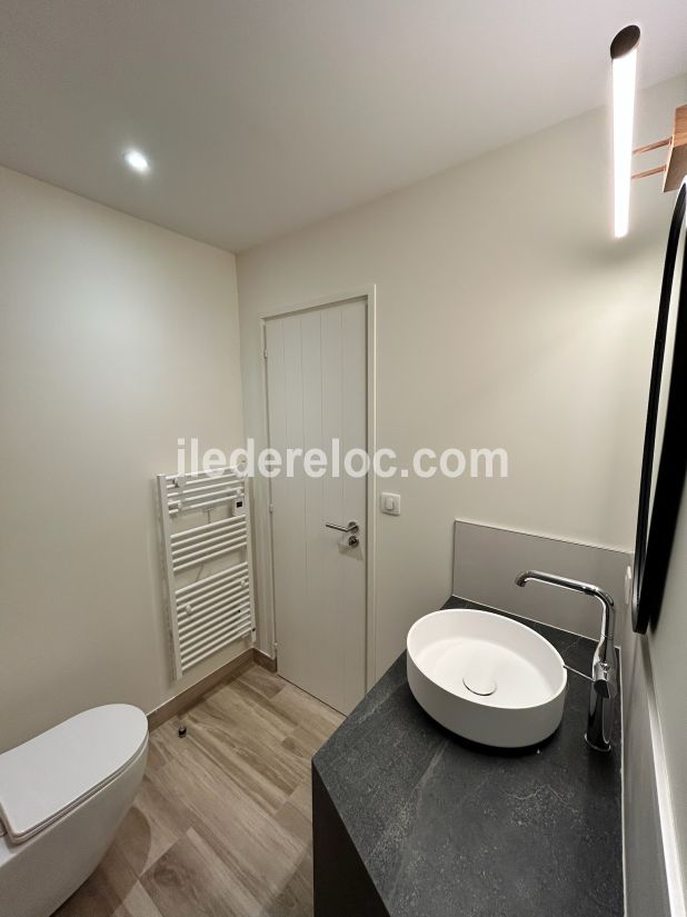 Photo 13: An accomodation located in Le Bois-Plage-en-R&eacute; on ile de R&eacute;.